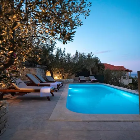Luxury Stairway To Heaven With Pool Vila
