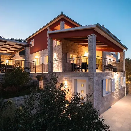 Vila Luxury Stairway To Heaven With Pool *