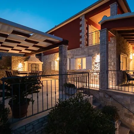 Vila Luxury Stairway To Heaven With Pool Blato (Korcula)